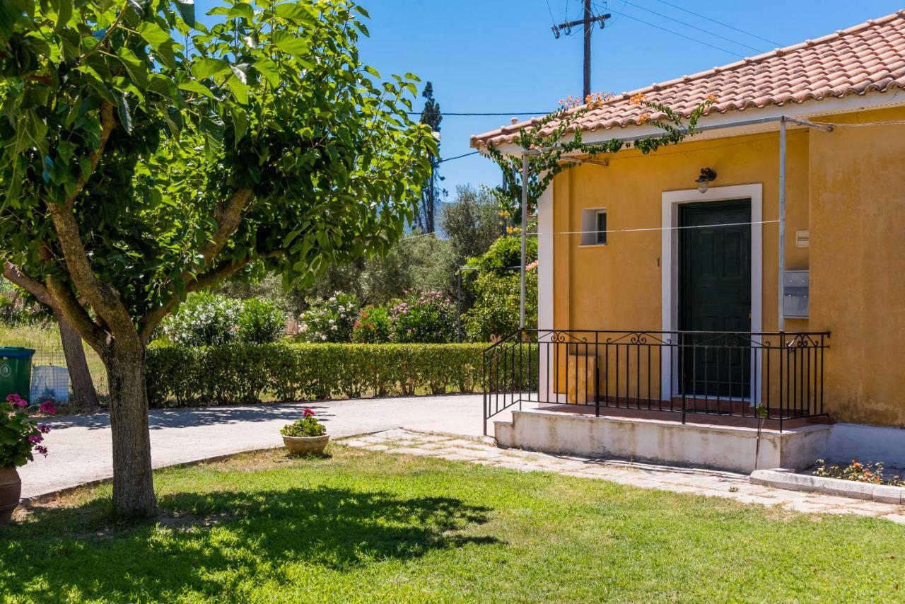 Méson Yerakaríon Nemorosa Holiday Houses מראה חיצוני תמונה